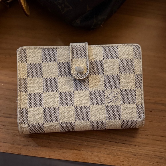 Louis Vuitton Cream and Gray Checkered Wallet